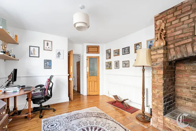 Barrington Road, N8, photo 3