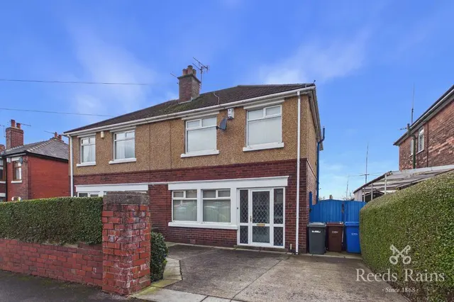 Highfield Road South, Chorley, PR7, photo 1