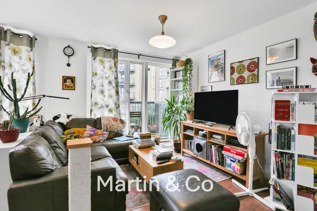 Photo 3 — Connersville Way, 125 Connersville Way, Croydon, Surrey