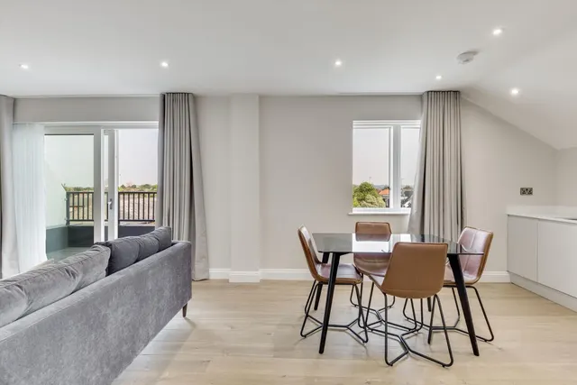 Purley Avenue, London, NW2, photo 3