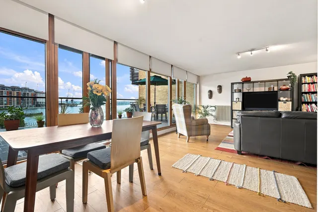 Western Beach Apartments, London, E16, photo 2