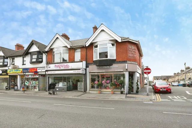 Ashley Road, Poole, BH14, photo 1
