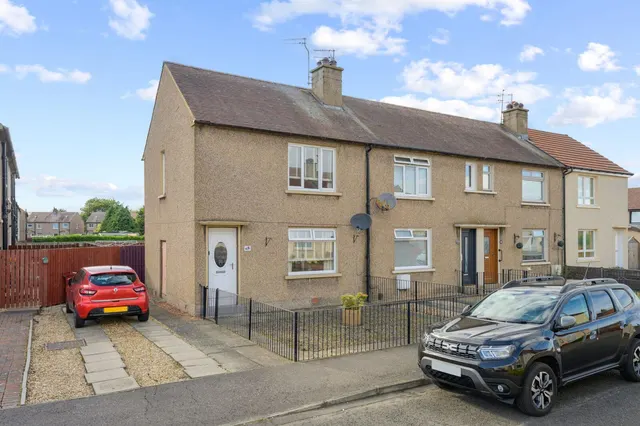Douglas Avenue, Grangemouth, FK3 0LD, photo 1