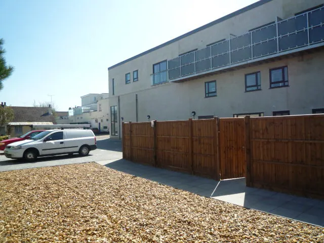Photo 3 — 2 bedroom Apartment for rent
