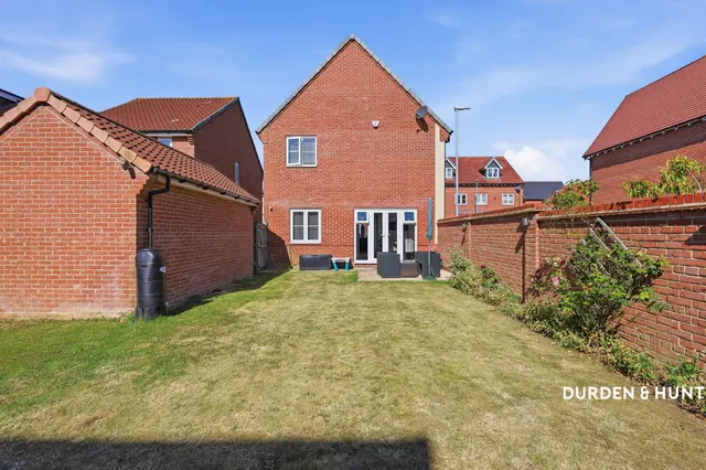 Abingdon Close, Basildon, SS15, photo 3
