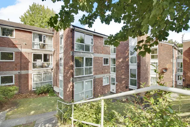 Southall Close, Ware, SG12, photo 1