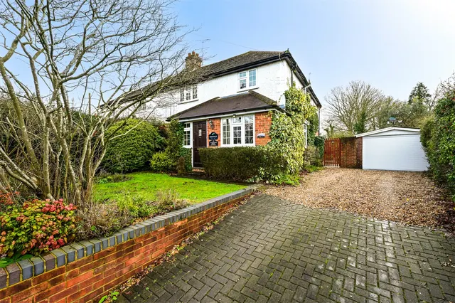 The Street, Crookham Village, Fleet, Hampshire, GU51 5SE, photo 1