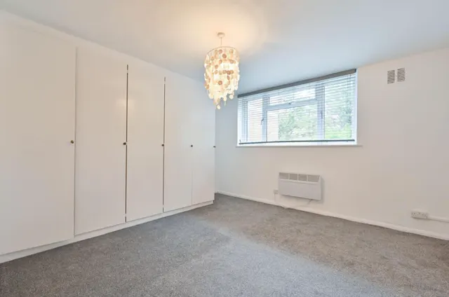 Holt Close, Elstree, WD6, photo 3
