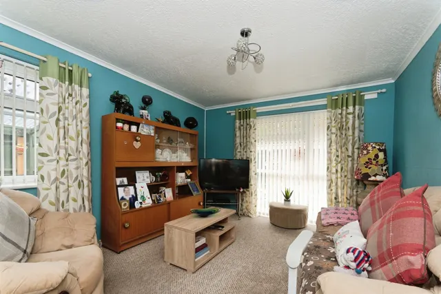 Barrington Close, Swindon, SN3, photo 2