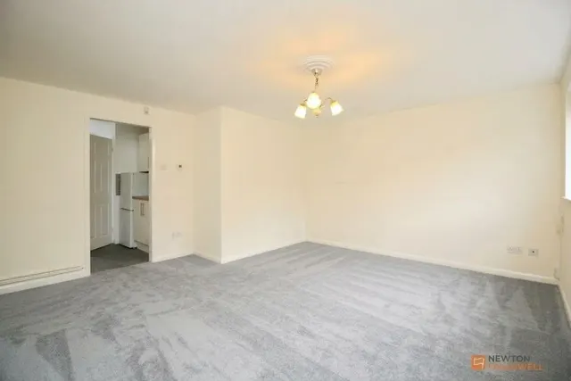 Hereford Close, Barwell, LE9, photo 3