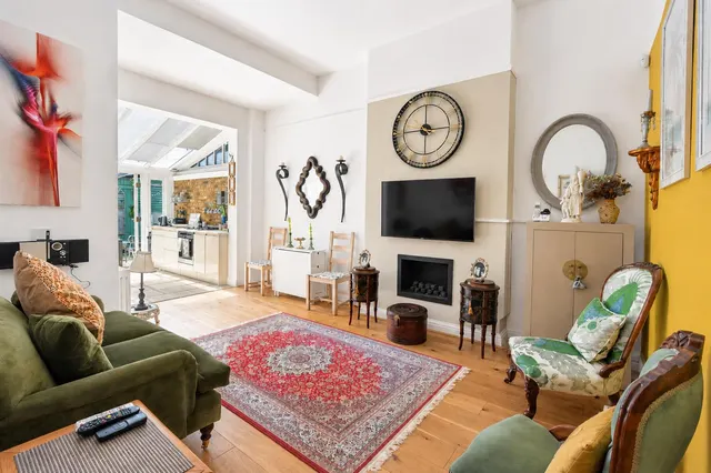 Cleveland Road, Barnes, SW13, photo 1