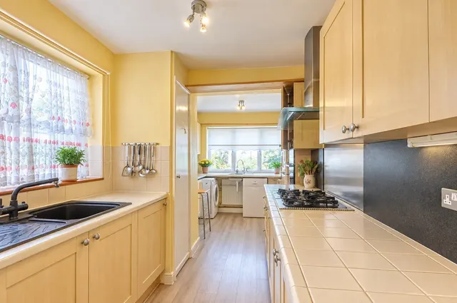 Kingston Road, High Wycombe, HP13, photo 3