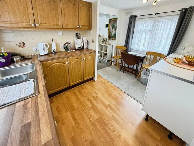 Cedar Close, The Elms, LN1, photo 3
