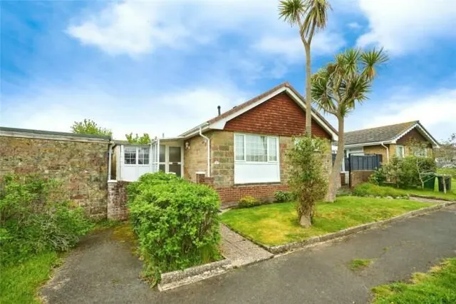 Central Way, Sandown, PO36, photo 1