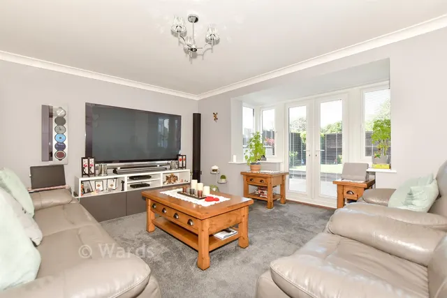 Geddes Close, Hawkinge, CT18, photo 3