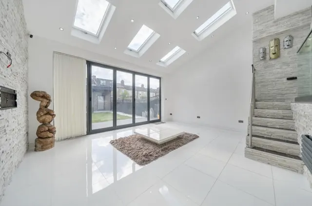 Fordel Road, London, SE6, photo 2