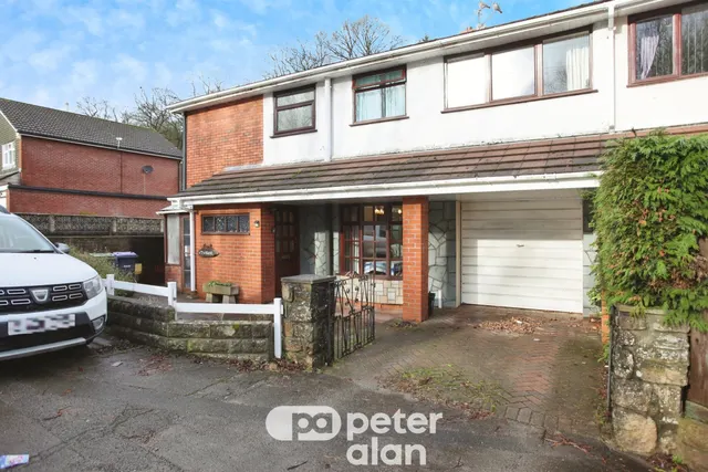 Upper Cwmbran Road, Cwmbran, NP44, photo 2