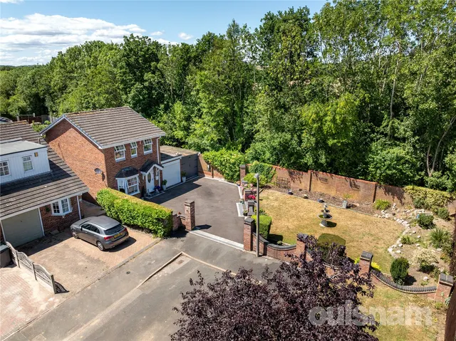 Kingscote Close Church Hill North, Redditch, Worcestershire, B98 9LJ, photo 1