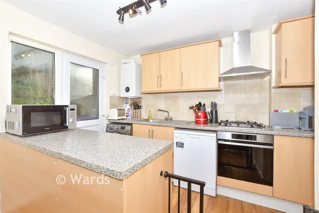 Hythe Close, Golden Valley, CT20, photo 3