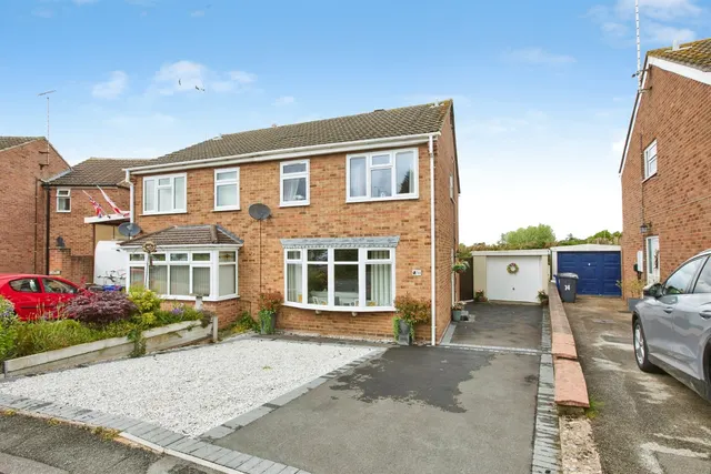 Beaconsfield Road, Burton-On-Trent, DE13, photo 1