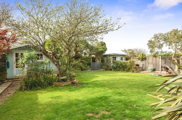 Southdean Drive, Middleton-On-Sea, PO22, photo 2