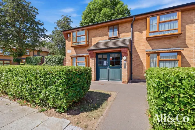 Photo 2 — Priestley Court, Grays, Essex, RM17 5RX