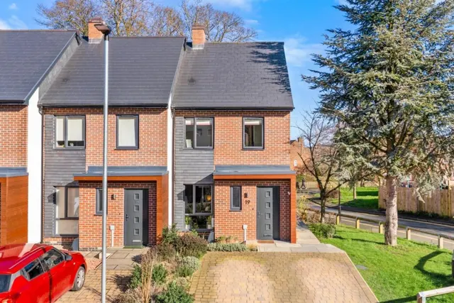 Woodleigh Close, Harrogate, photo 1
