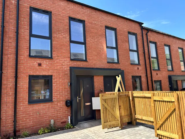 Foundry Avenue, Derby, DE1, photo 1