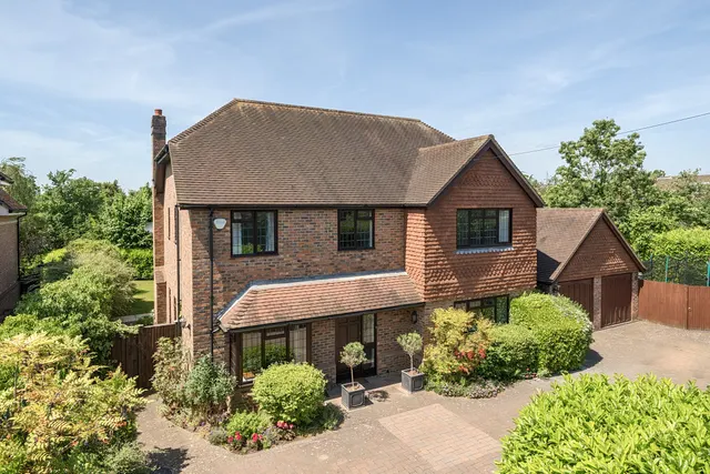 Shoppenhangers Road, Maidenhead, SL6, photo 1