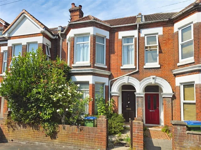Wilton Avenue, Southampton, SO15, photo 1