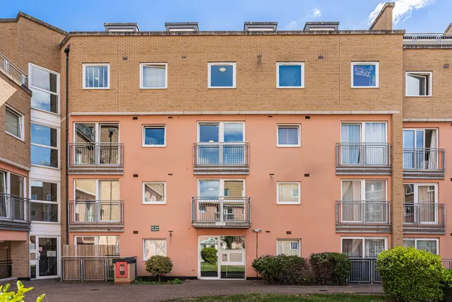 Wooldridge Close, Feltham, TW14, photo 1