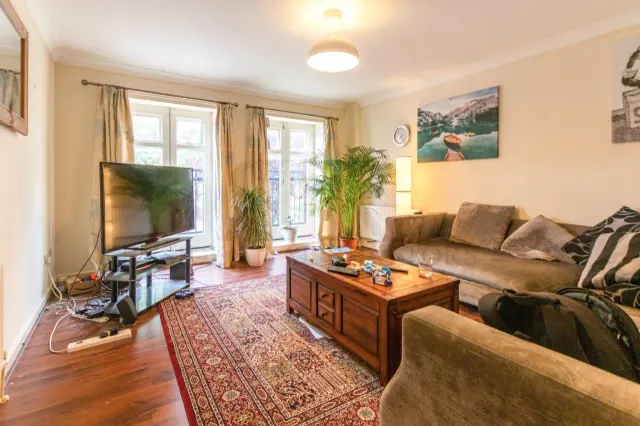 Henshaw Street, London, SE17, photo 1