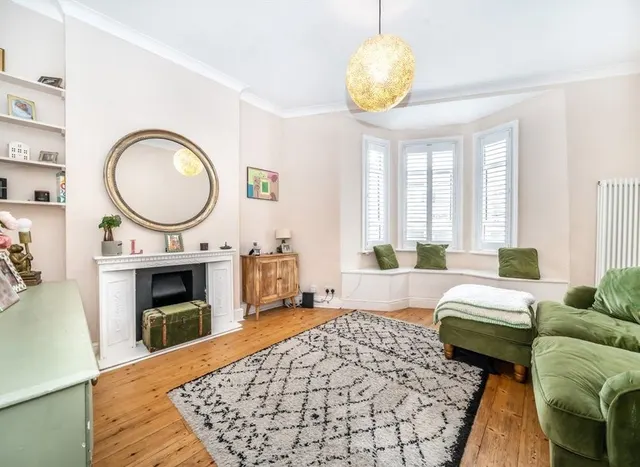 Acton Lane, Acton, W3, photo 2