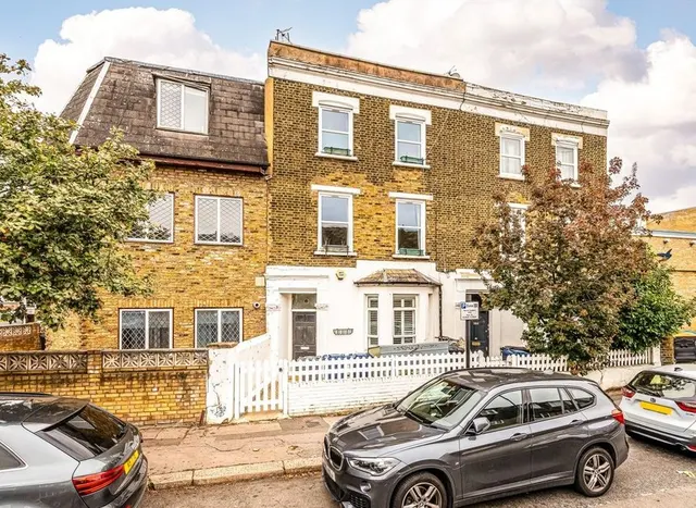 Acton Lane, Acton, W3, photo 1