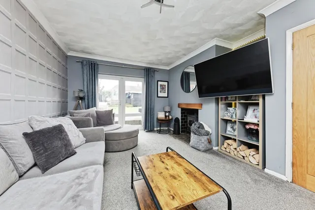 Photo 3 — Hyde Place, Aylesham, Canterbury, Kent, CT3