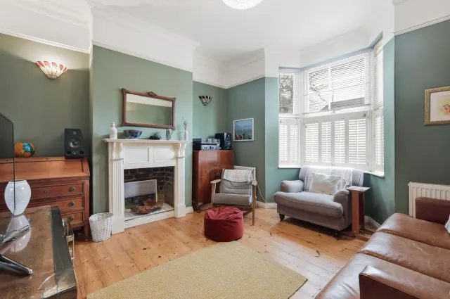 Photo 3 — Lea Hall Road, Leyton, E10