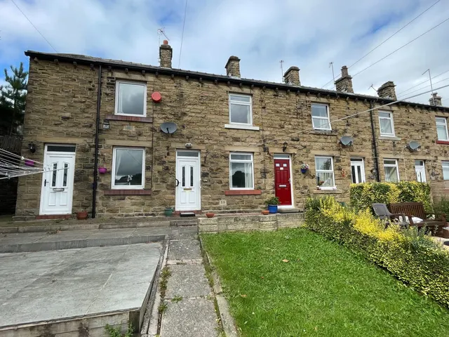 Wakefield Road, Denby Dale, photo 1