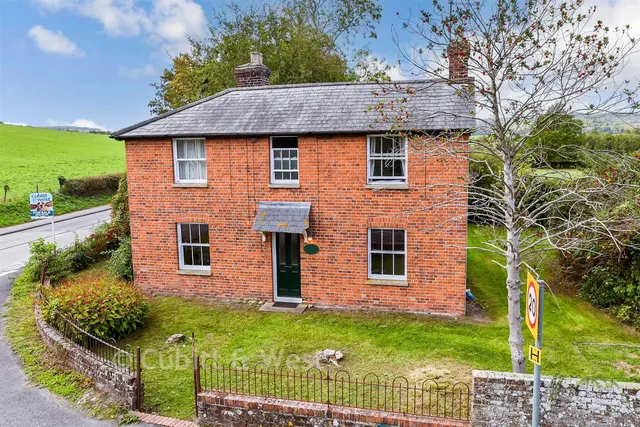 School Road, Amberley, BN18, photo 2