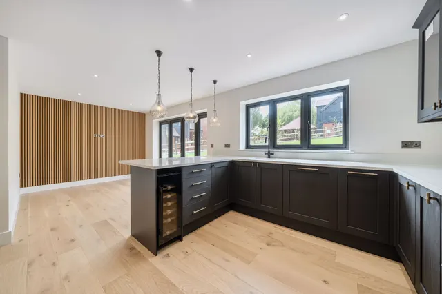Standen Street, Iden Green, TN17, photo 3