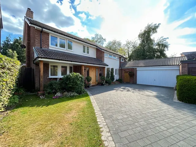 Primrose Chase, Crewe, photo 1