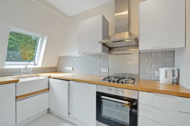 London Road, Twickenham, TW1, photo 3