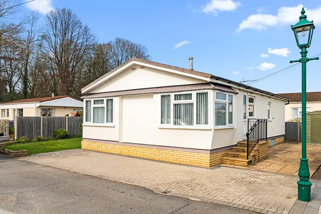 Photo 3 — Weybridge Park Estate, Addlestone KT15 2RQ