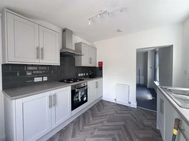 Northcote Road, Southsea, PO4, photo 1