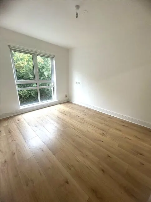 Photo 2 — Newcarron Court, Ronades Road, Stirlingshire, FK2