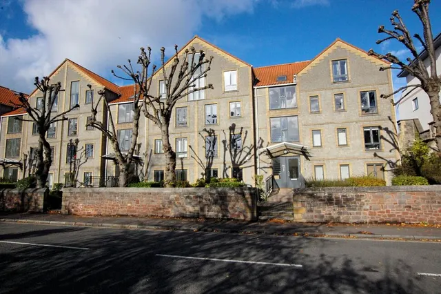 2 bedroom flat, Cumberland Road, Bristol, BS1
