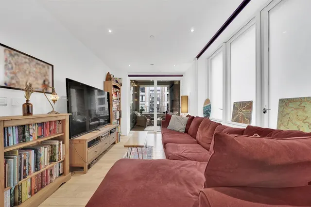Rookwood Way, London, E3, photo 1