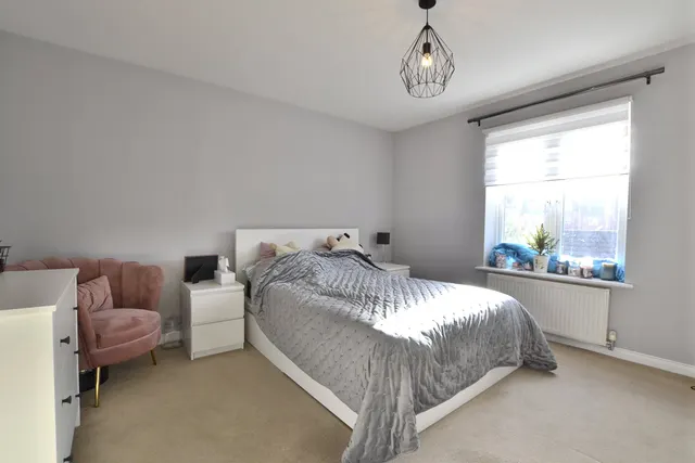 Photo 2 — Mona Avenue Kingsway, Quedgeley, GL2 2ET