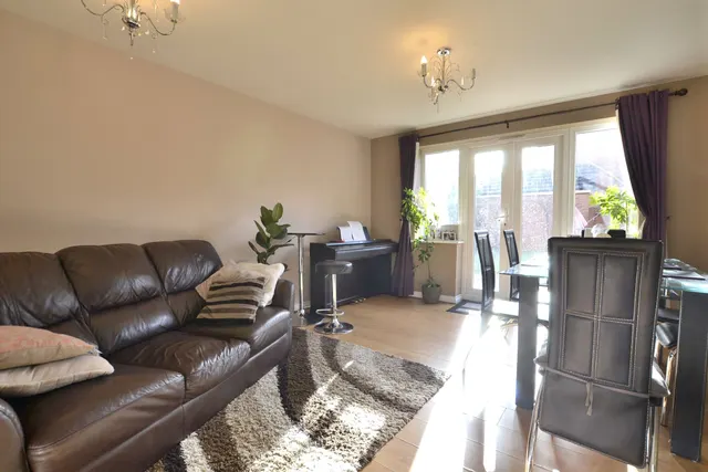 Photo 3 — Mona Avenue Kingsway, Quedgeley, GL2 2ET