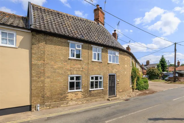 The Street, Holton, IP19, photo 1