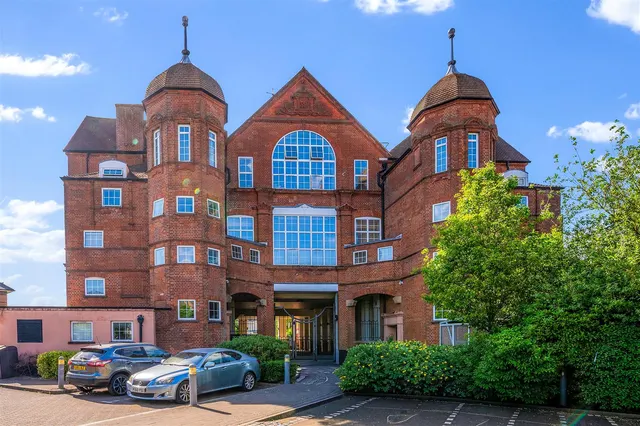Cooper Road, London, NW10, photo 1